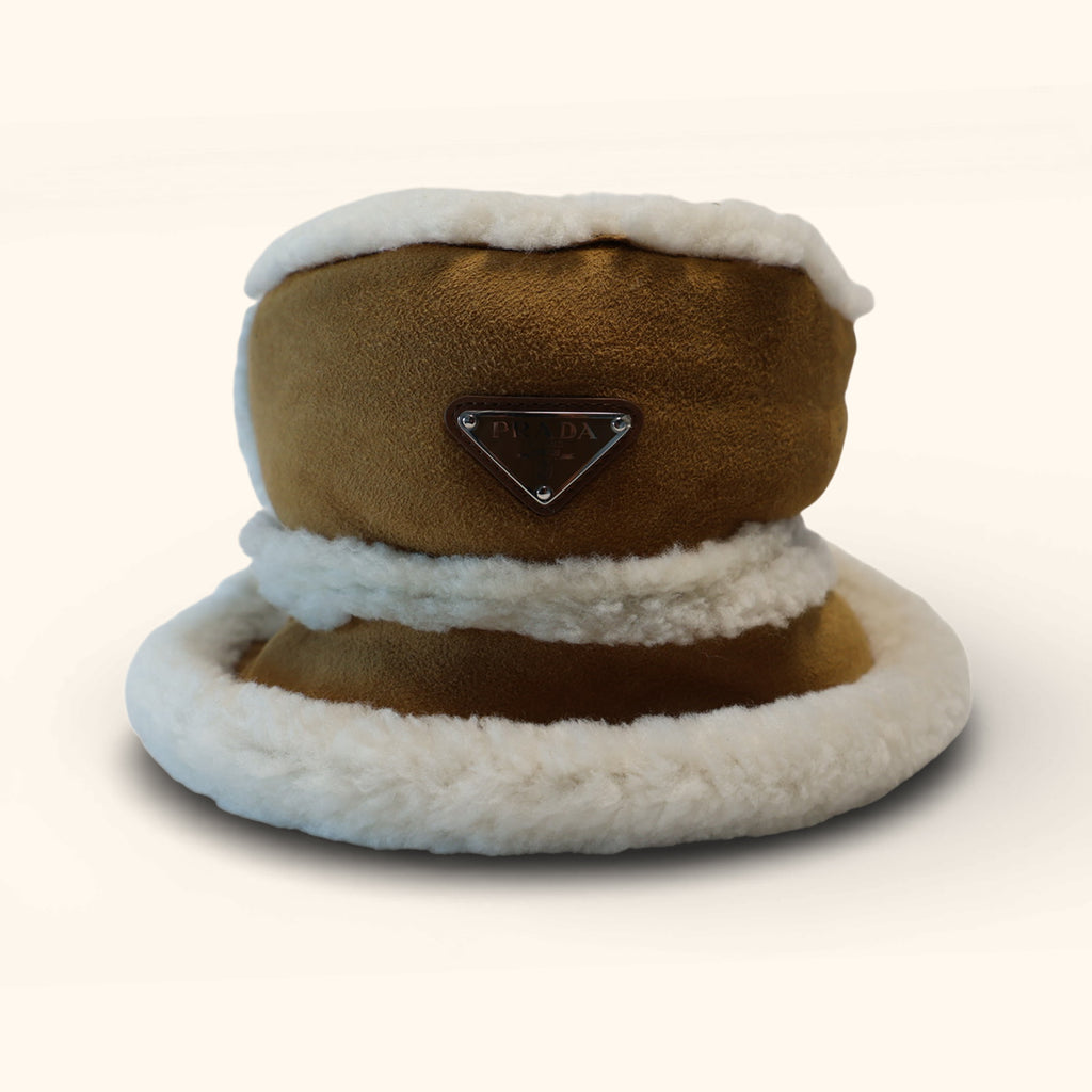 Suede shearling bucket hat