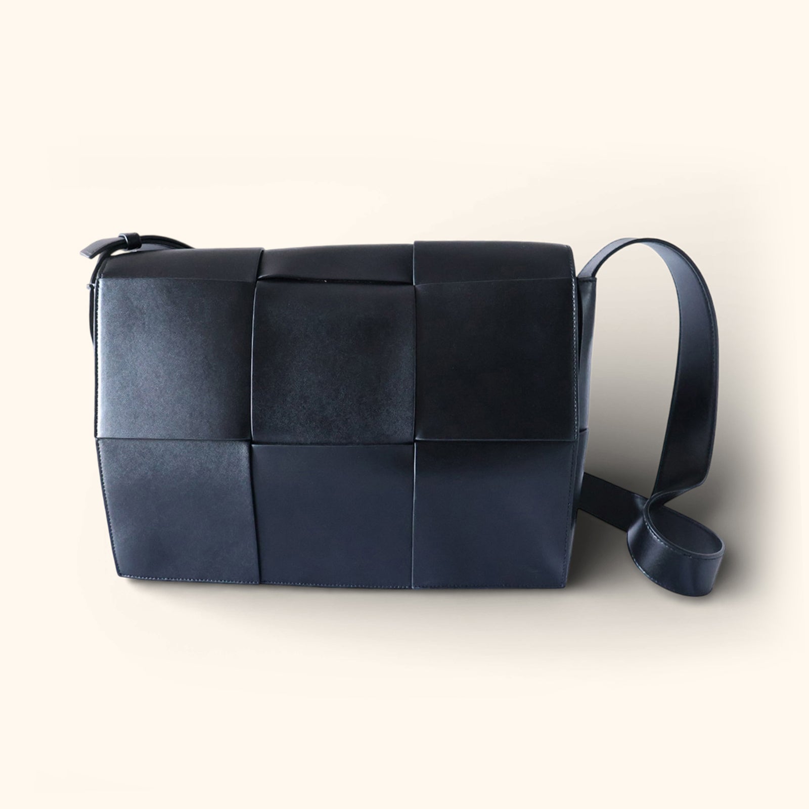 Intrecciato with adjustable strap