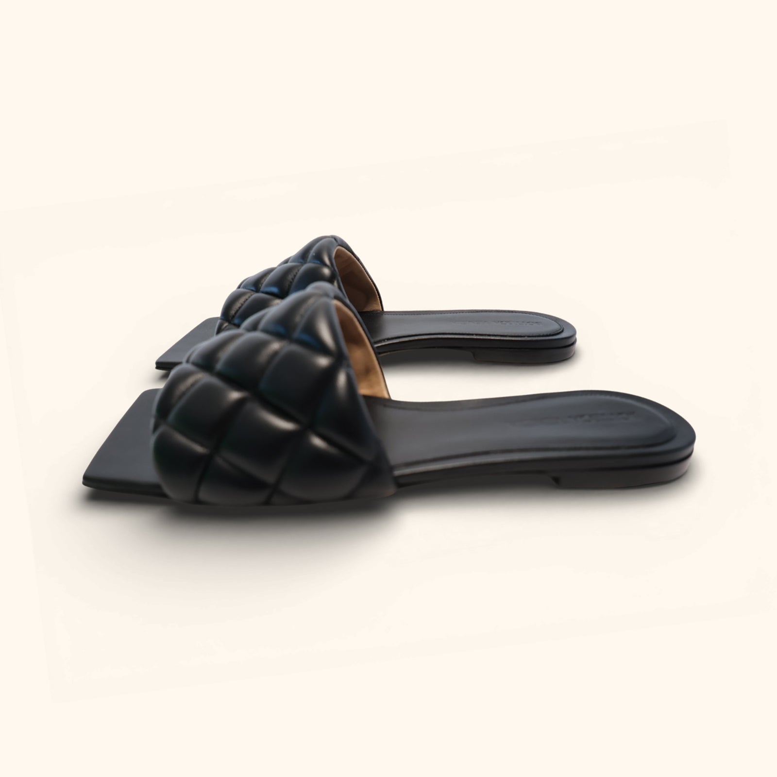 PADDED SLIDE FLAT