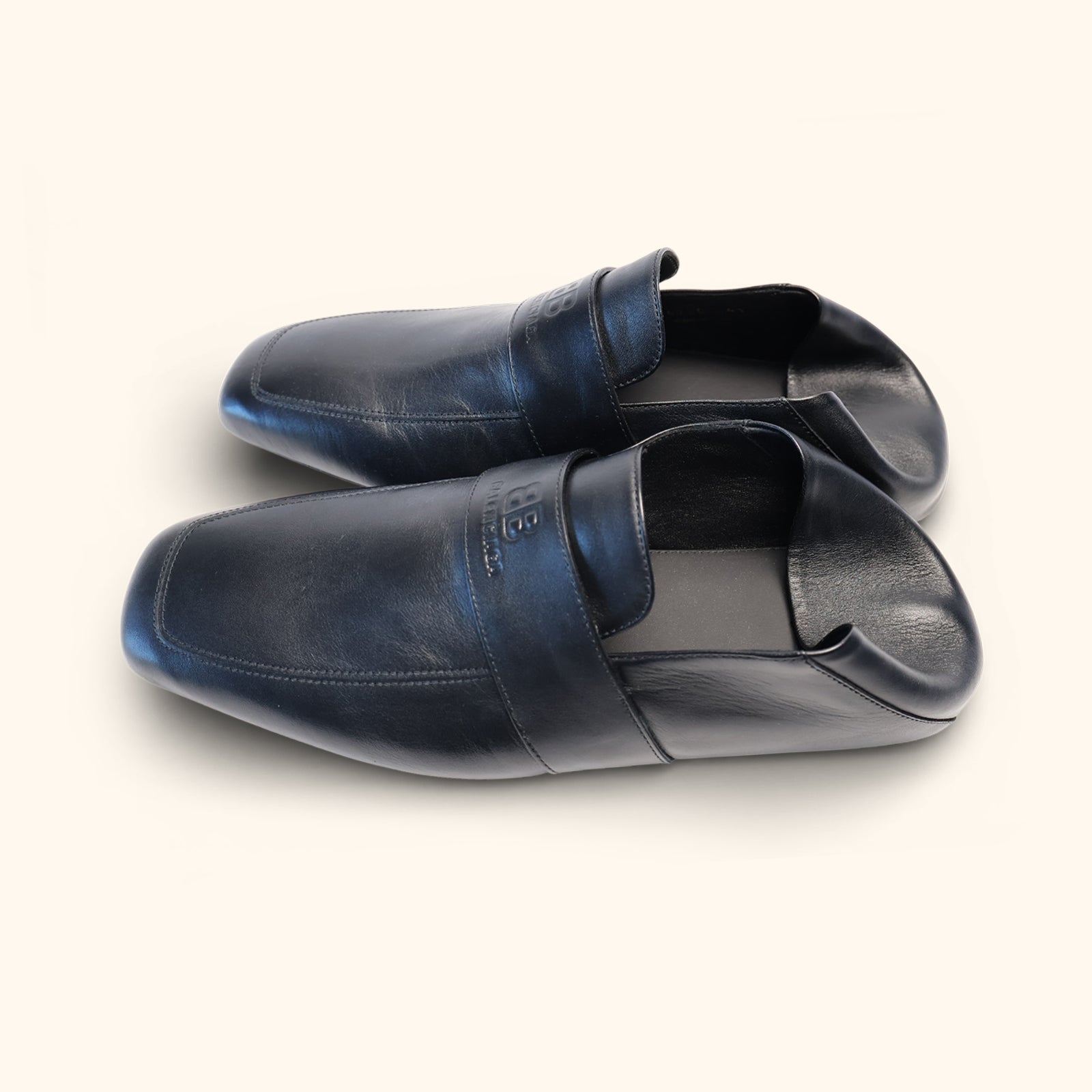 SHOE MULES