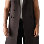 Sleeveless coat