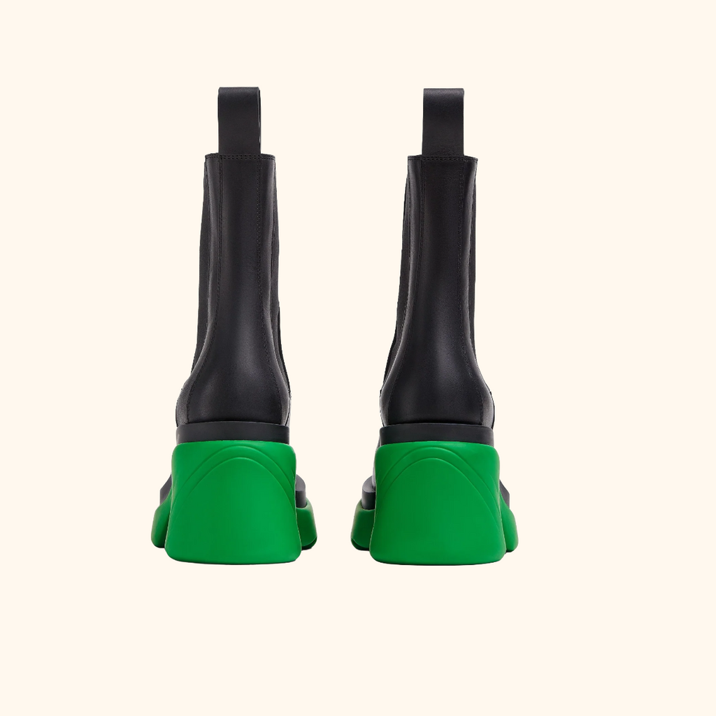 Flash black boot