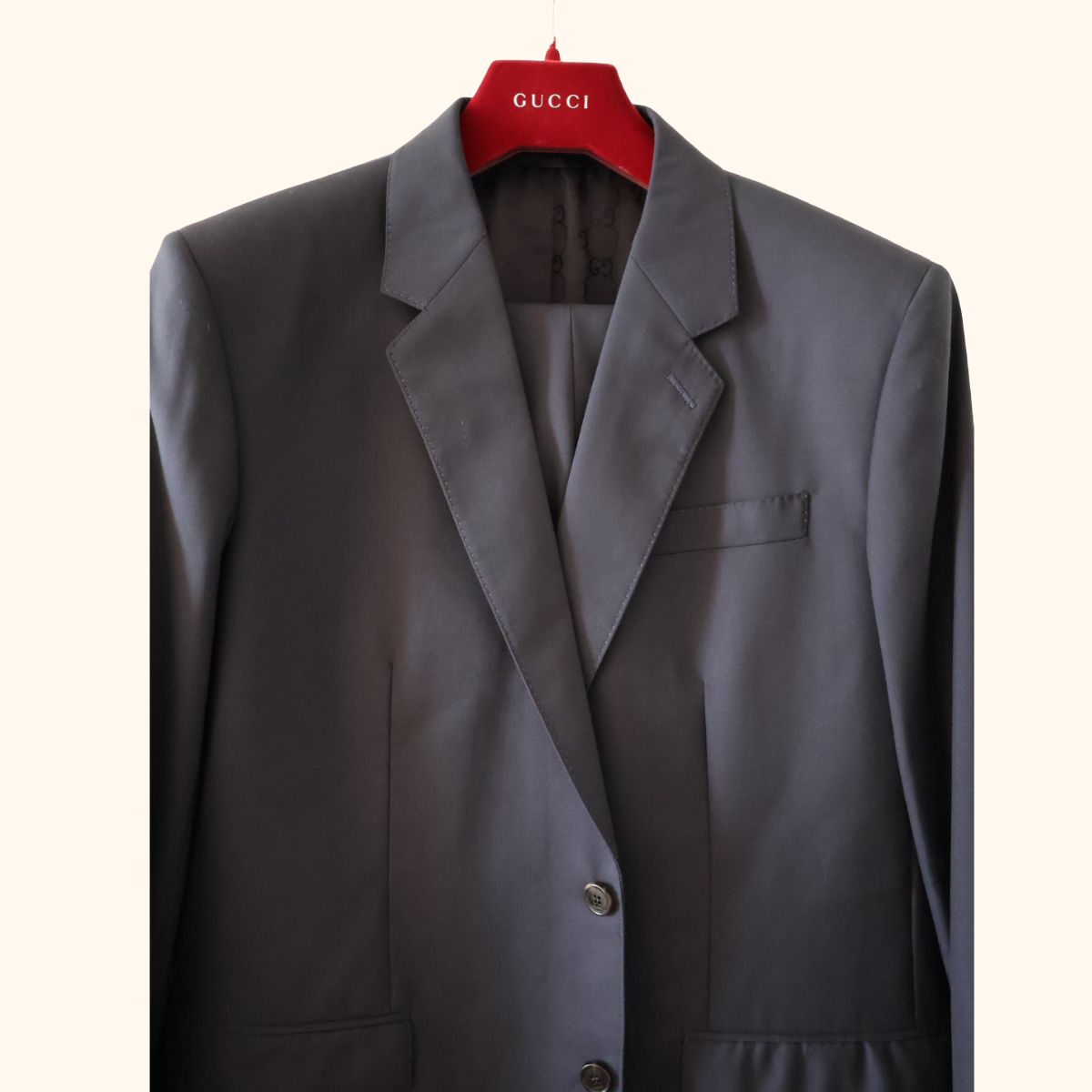 Men’s suit