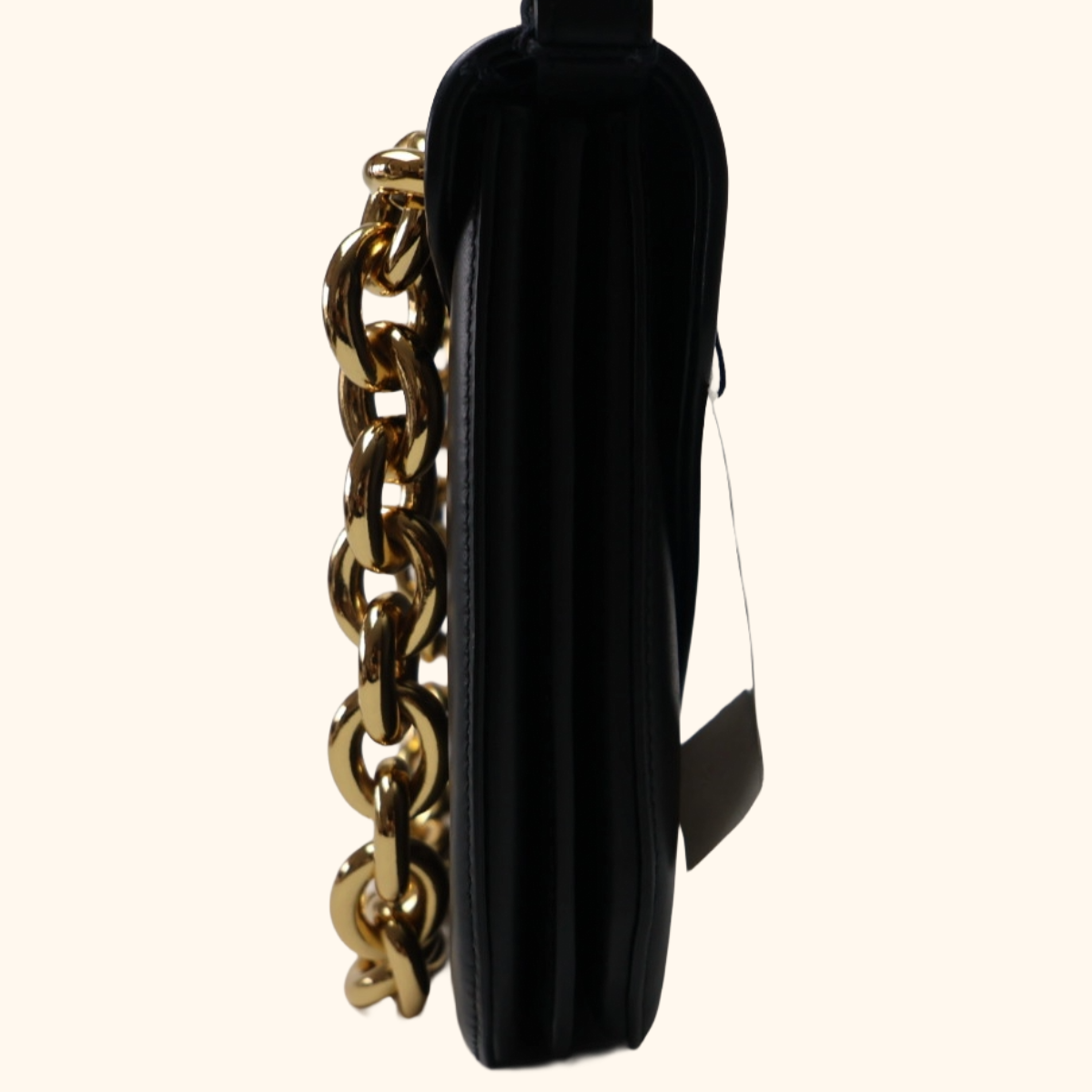 Mount cross body