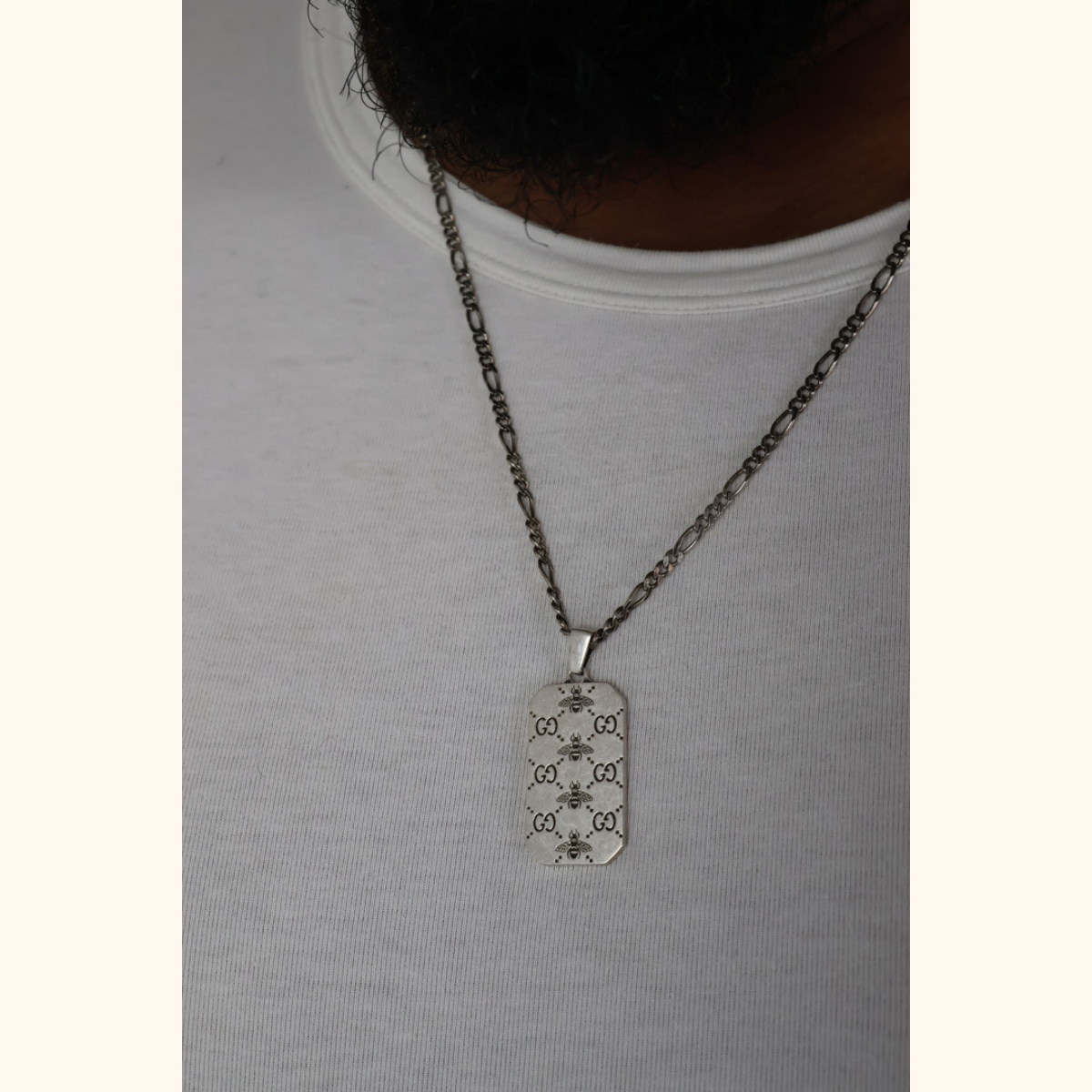 Gucci ft bee necklace