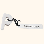 Magnetic letter P single earing