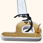 Magnetic letter P single earing