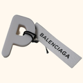 Magnetic letter P single earing