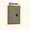Gucci gg supreme clutch